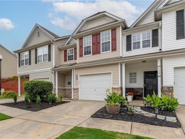 4905 Vireo Drive, Flowery Branch, GA 30542