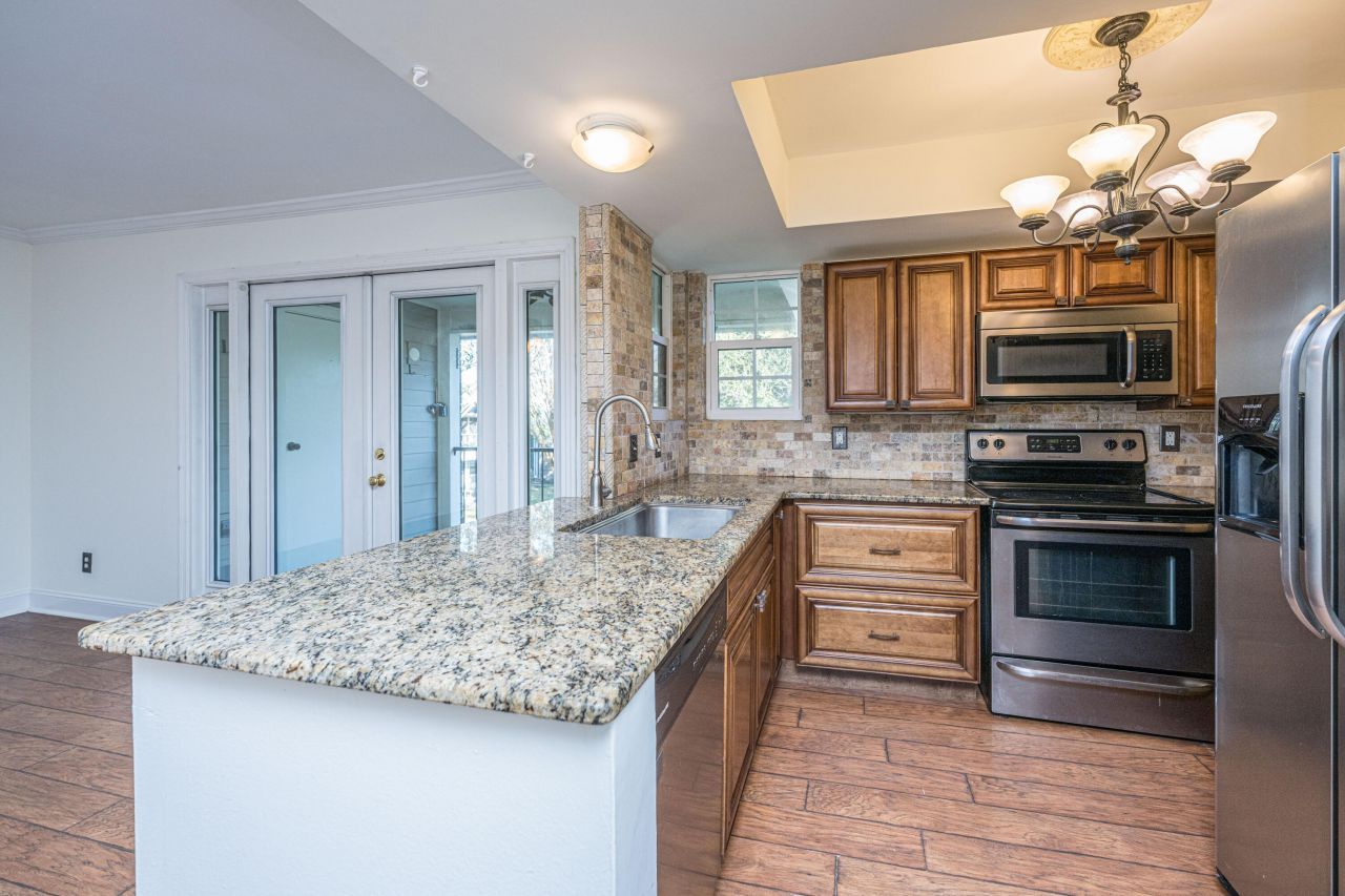 1857 Montclair Drive Photo 14