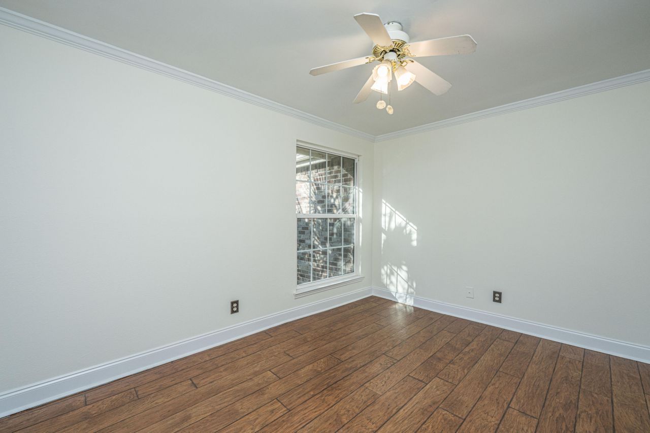 1857 Montclair Drive Photo 29