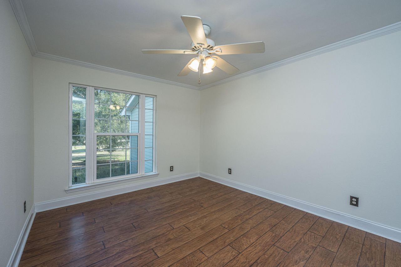 1857 Montclair Drive Photo 35