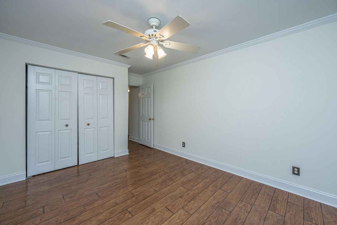 1857 Montclair Drive Photo 36