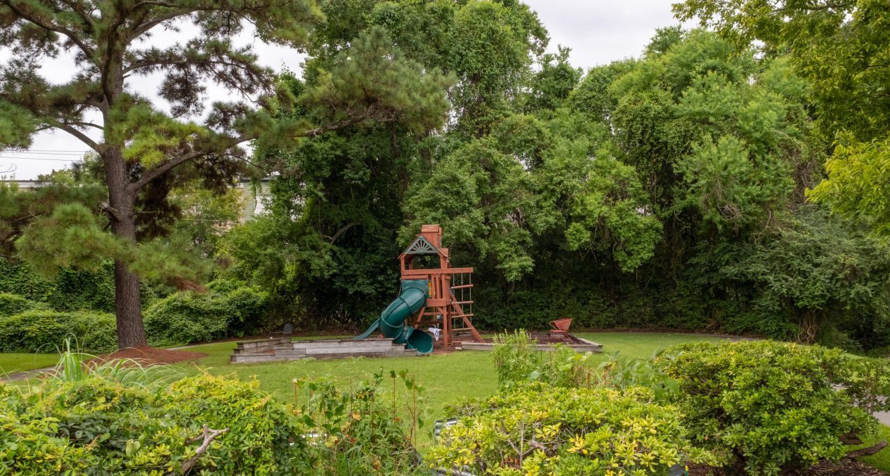 1857 Montclair Drive Photo 53