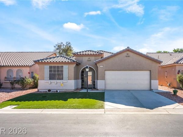 5949 Pavilion Lakes Avenue, Las Vegas, NV 89122