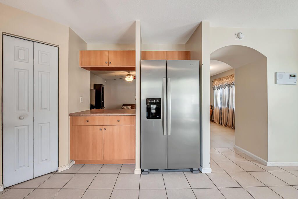 845 Imperial Lake Road, West Palm Beach, FL 33413 Photo