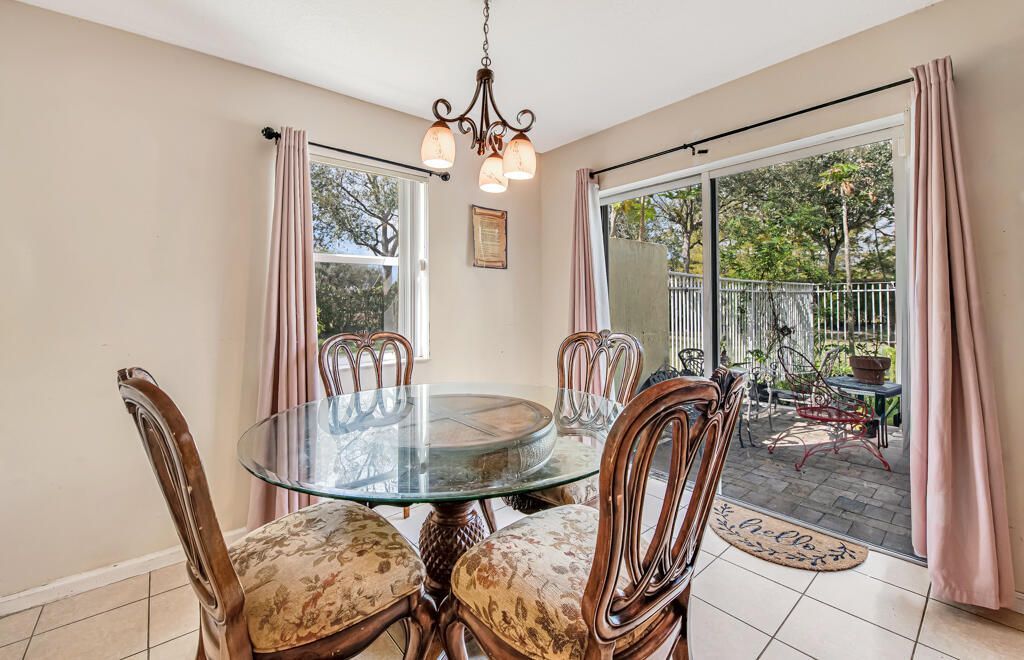 845 Imperial Lake Road, West Palm Beach, FL 33413 Photo