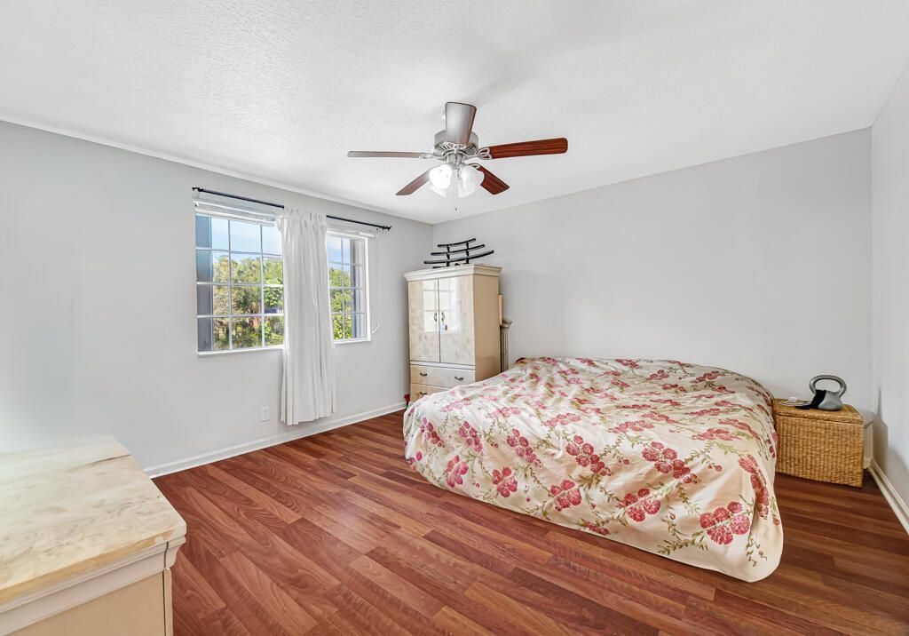 845 Imperial Lake Road, West Palm Beach, FL 33413 Photo