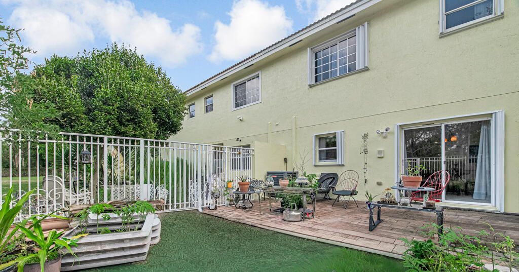 845 Imperial Lake Road, West Palm Beach, FL 33413 Photo
