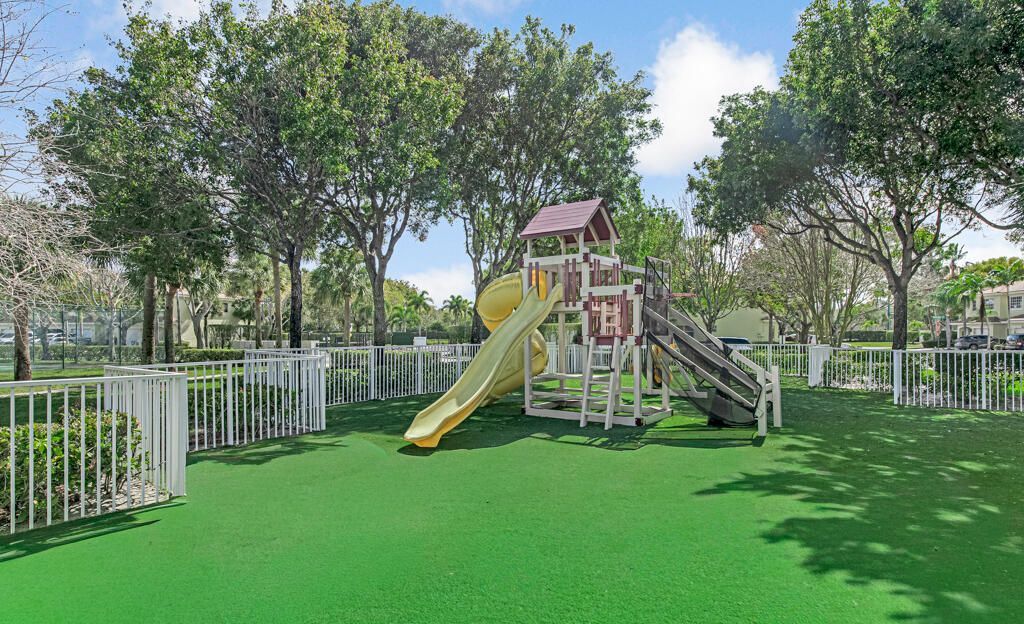 845 Imperial Lake Road, West Palm Beach, FL 33413 Photo