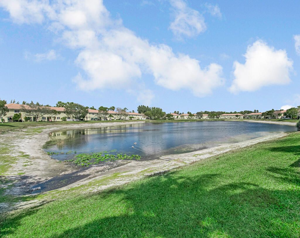 845 Imperial Lake Road, West Palm Beach, FL 33413 Photo