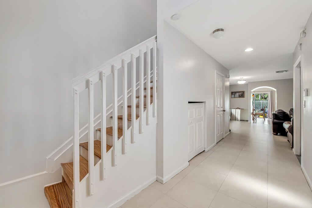 845 Imperial Lake Road, West Palm Beach, FL 33413 Photo