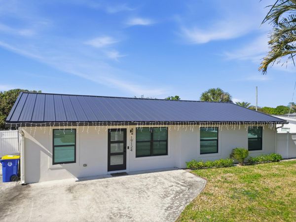 19124 SE Fearnley Drive, Jupiter, FL 33469