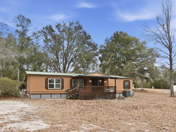 21674 E Shekinah Place, O Brien, FL 32071