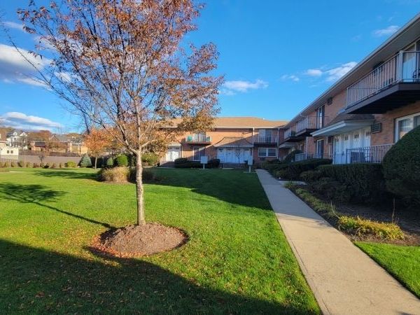 15 Cottage St, Unit 3A, Midland Park, NJ 07432