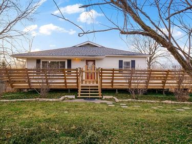 8122 Hampton Road, Kansas City, MO 64152