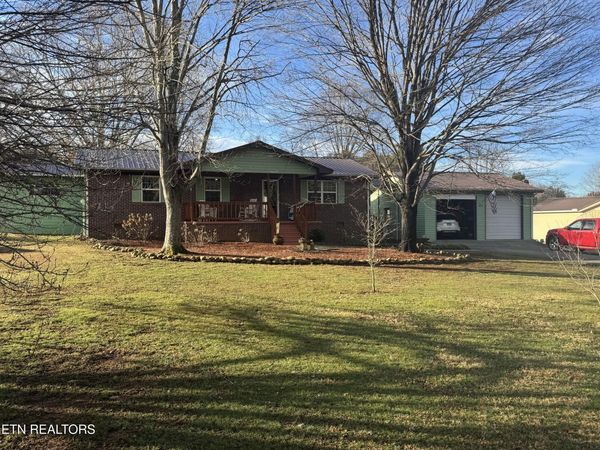 457 Oakhill Drive, Sweetwater, TN 37874