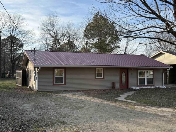 106 S 15th Avenue, Paragould, AR 72450