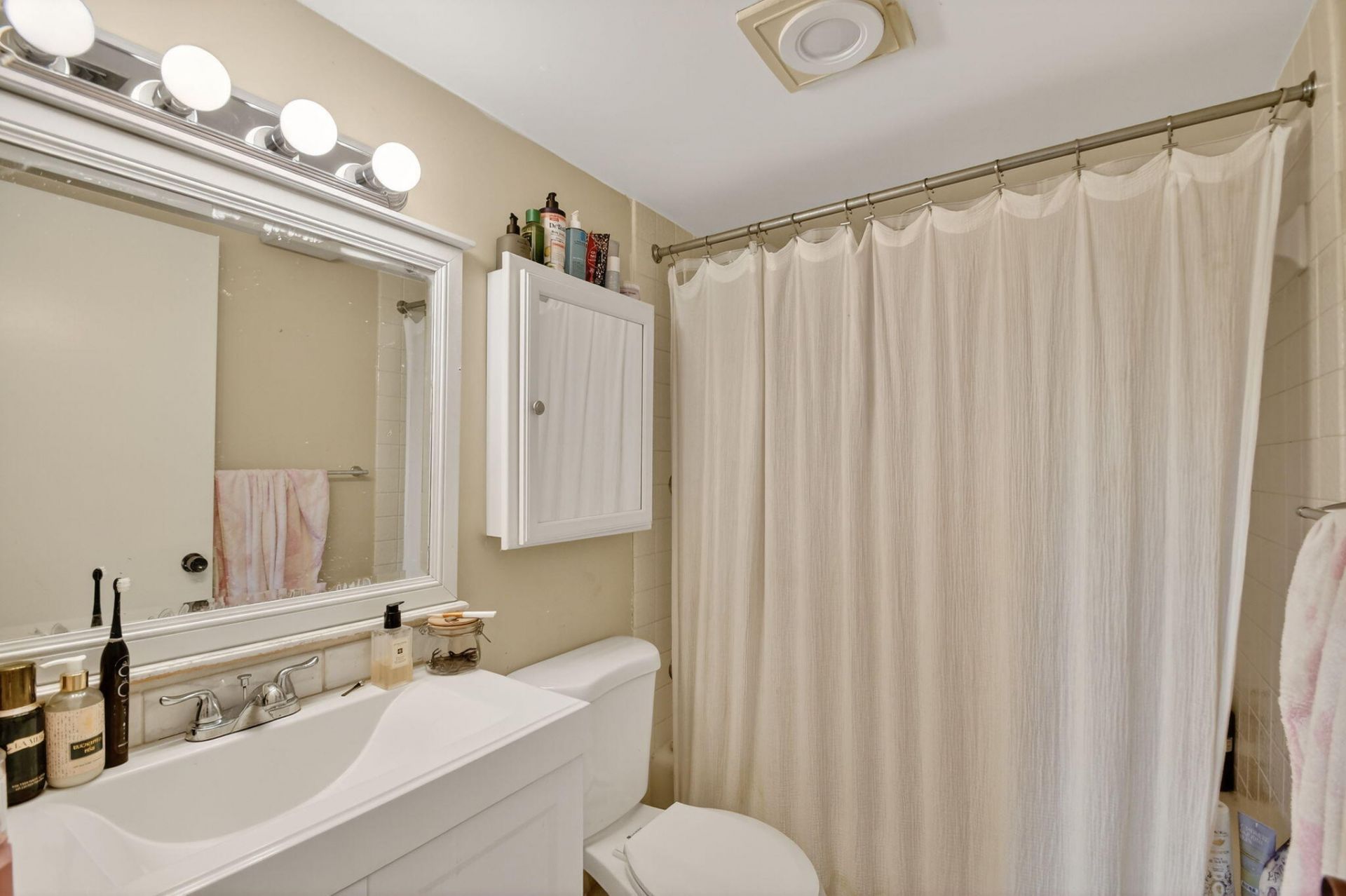 7030 Half Moon Circle, Unit 117, Hypoluxo, FL 33462 Photo