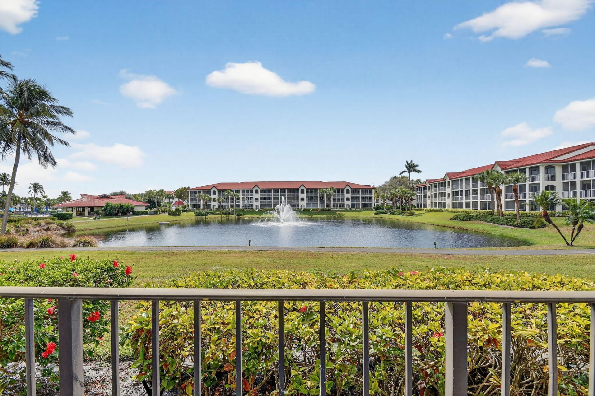 7030 Half Moon Circle, Unit 117, Hypoluxo, FL 33462 Photo