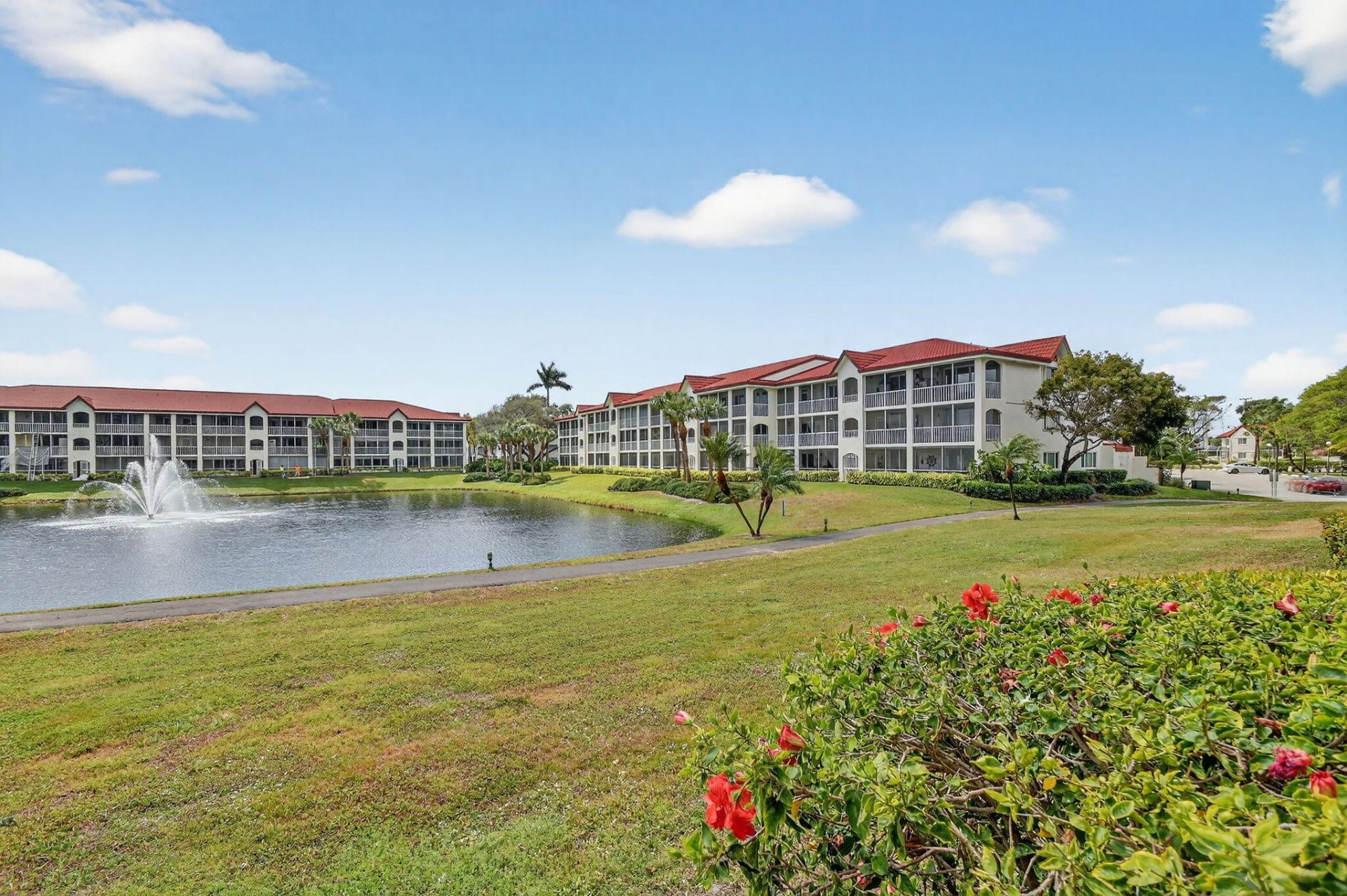 7030 Half Moon Circle, Unit 117, Hypoluxo, FL 33462 Photo