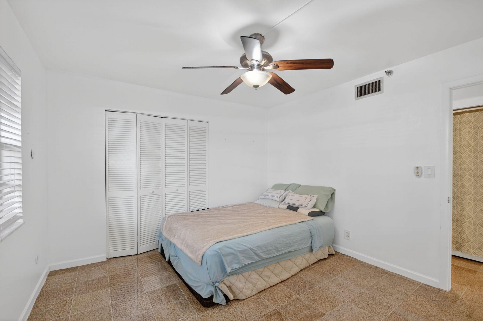 7030 Half Moon Circle, Unit 117, Hypoluxo, FL 33462 Photo