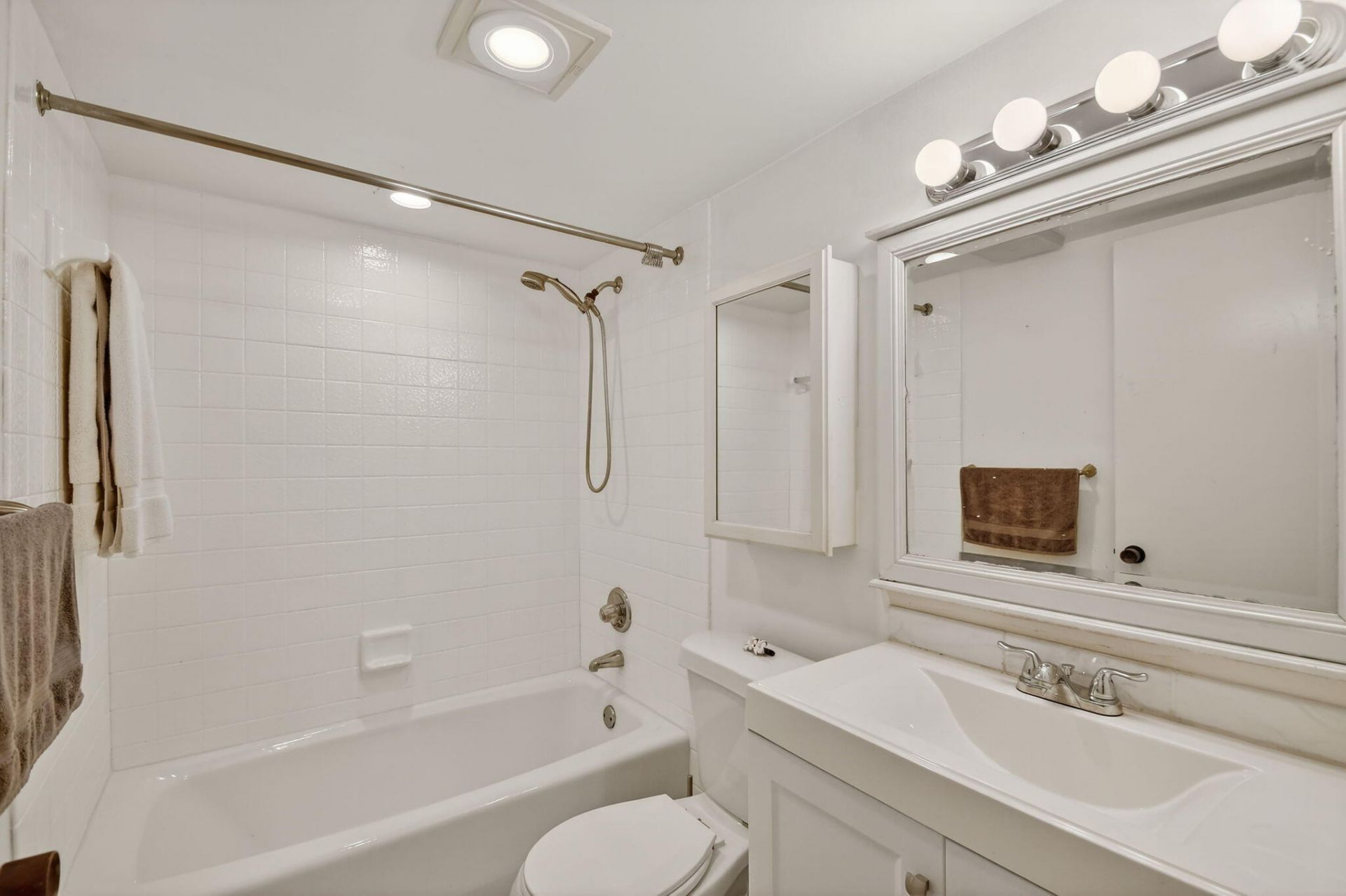 7030 Half Moon Circle, Unit 117, Hypoluxo, FL 33462 Photo