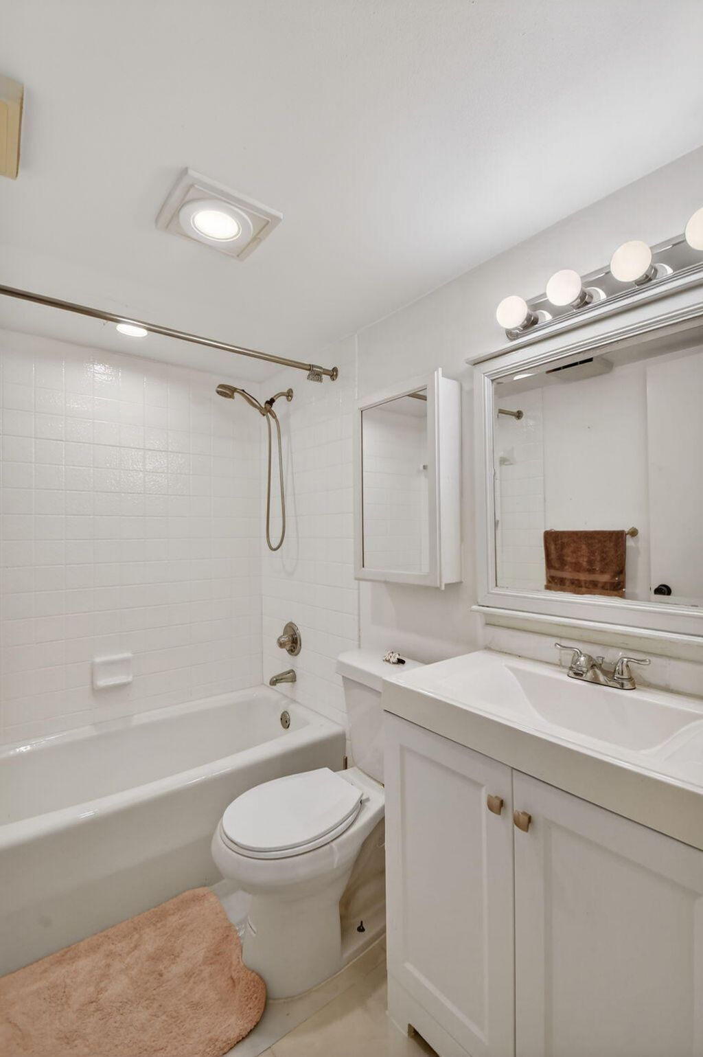 7030 Half Moon Circle, Unit 117, Hypoluxo, FL 33462 Photo