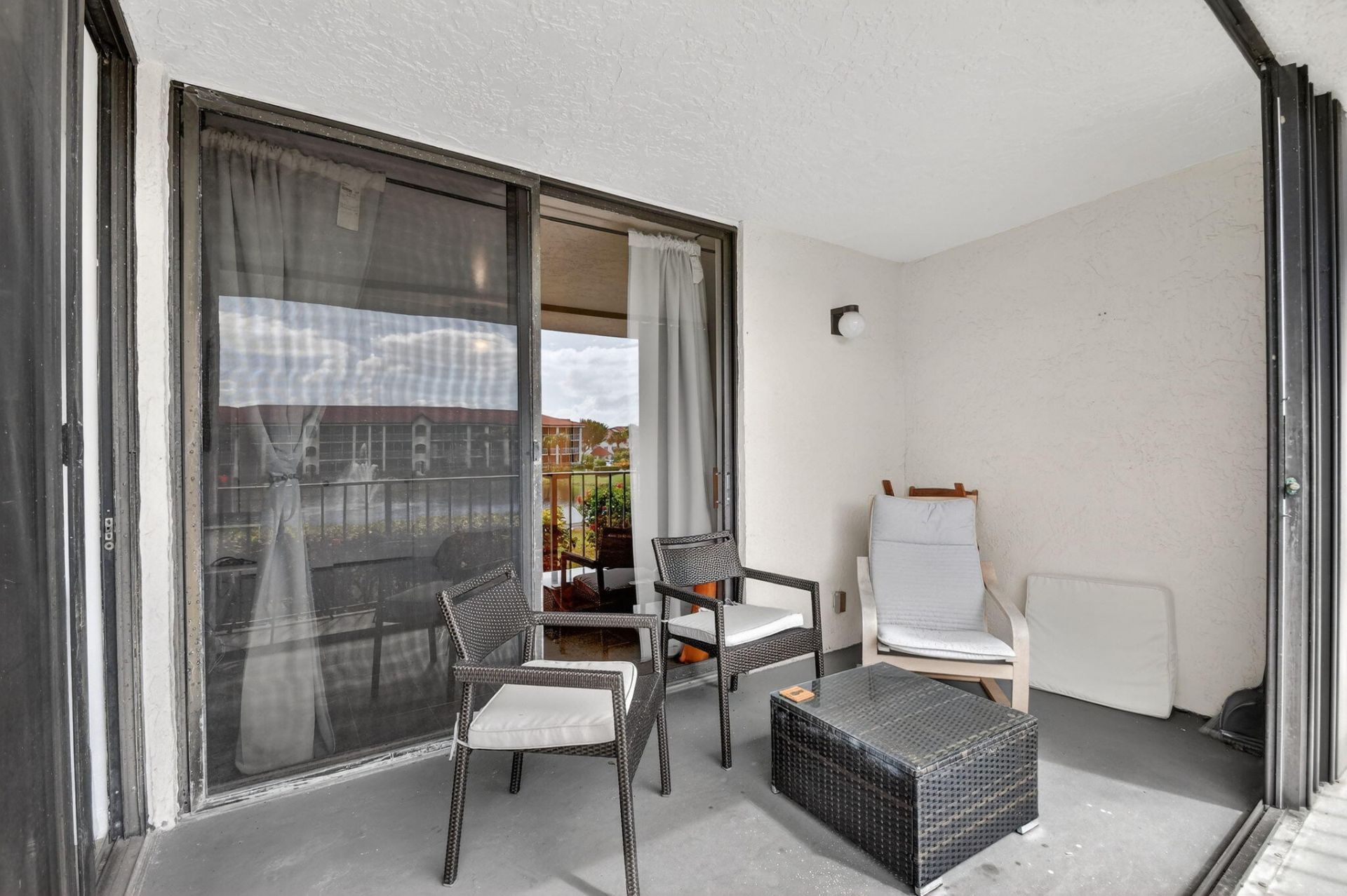 7030 Half Moon Circle, Unit 117, Hypoluxo, FL 33462 Photo