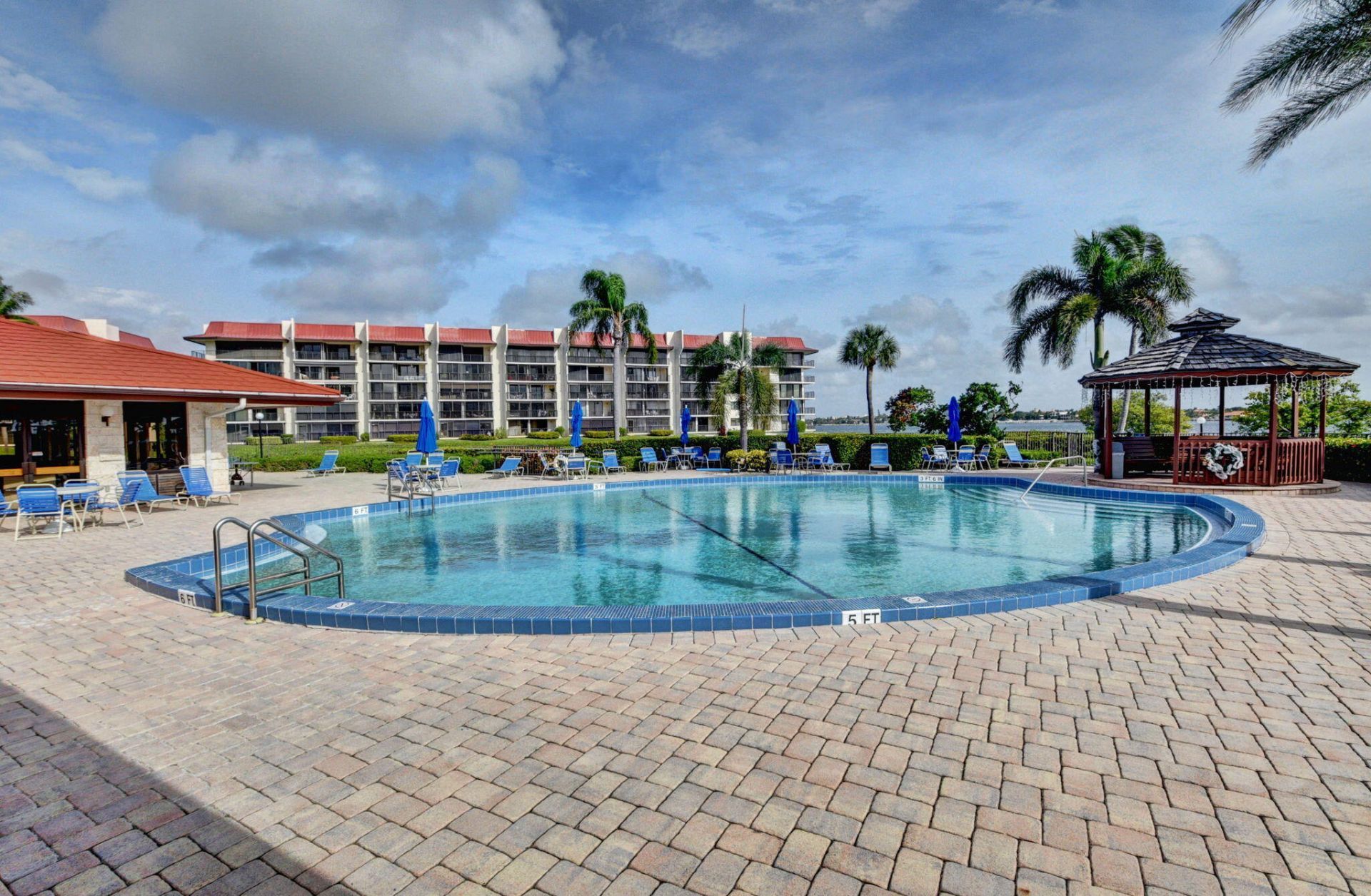 7030 Half Moon Circle, Unit 117, Hypoluxo, FL 33462 Photo