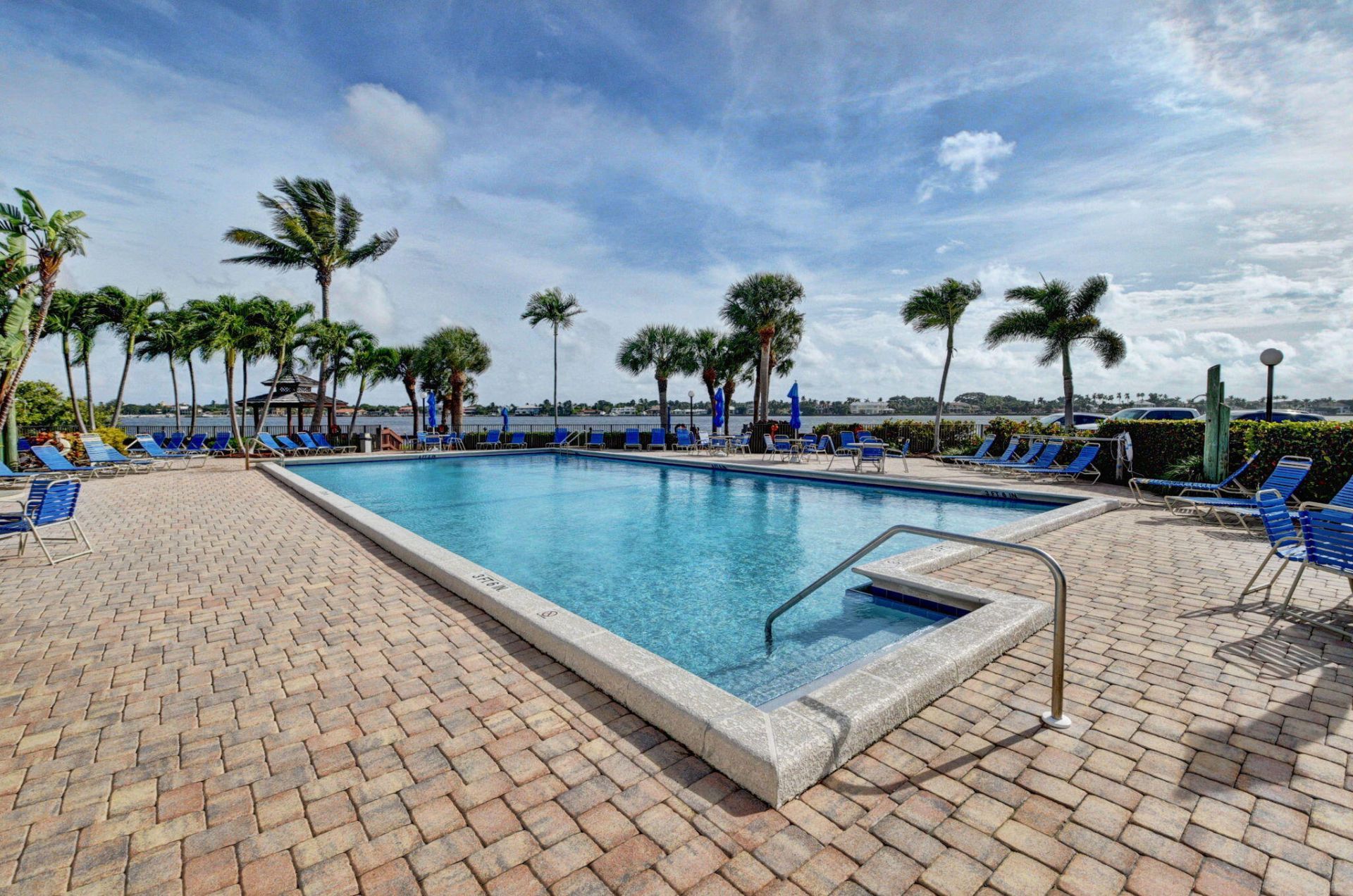 7030 Half Moon Circle, Unit 117, Hypoluxo, FL 33462 Photo