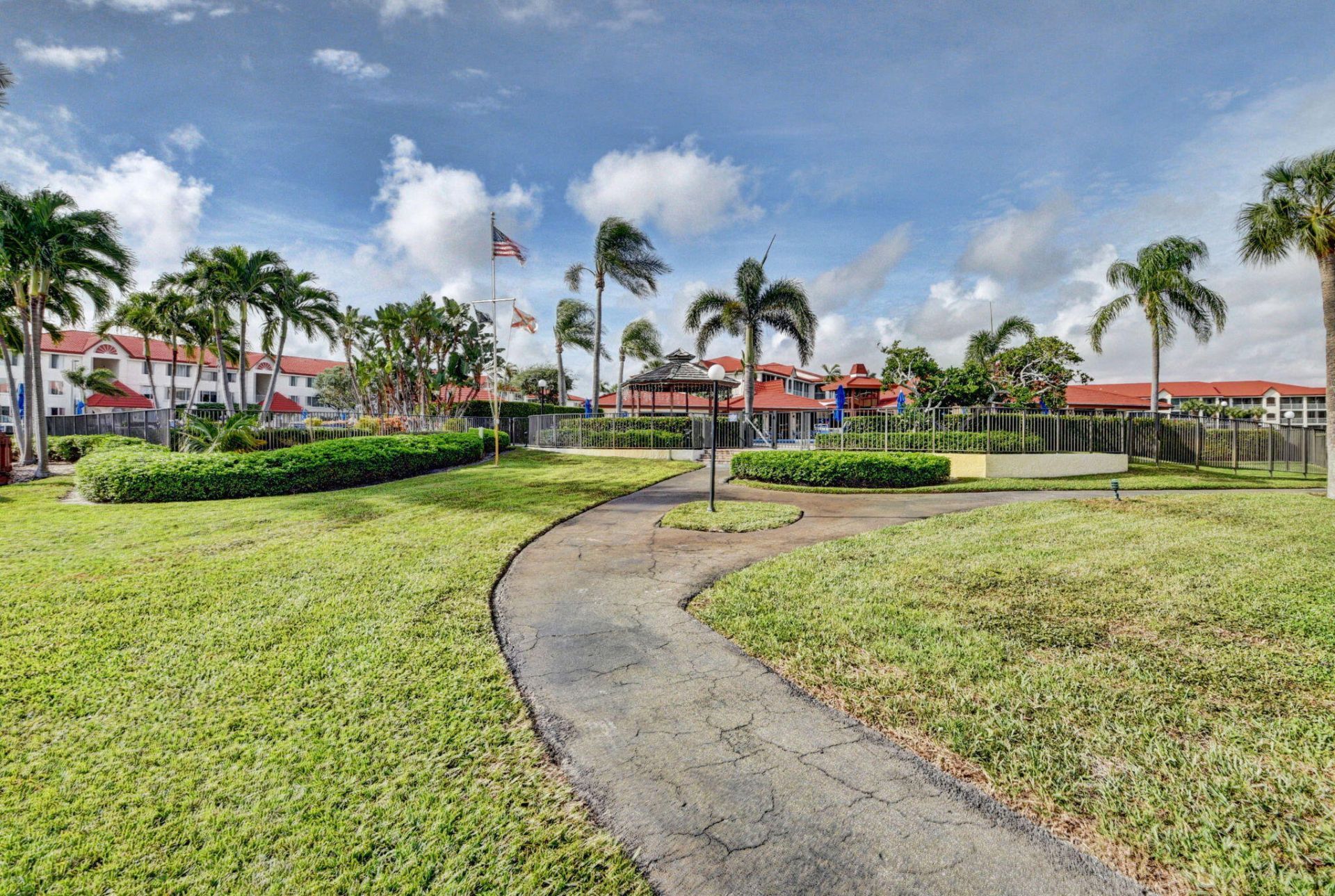 7030 Half Moon Circle, Unit 117, Hypoluxo, FL 33462 Photo