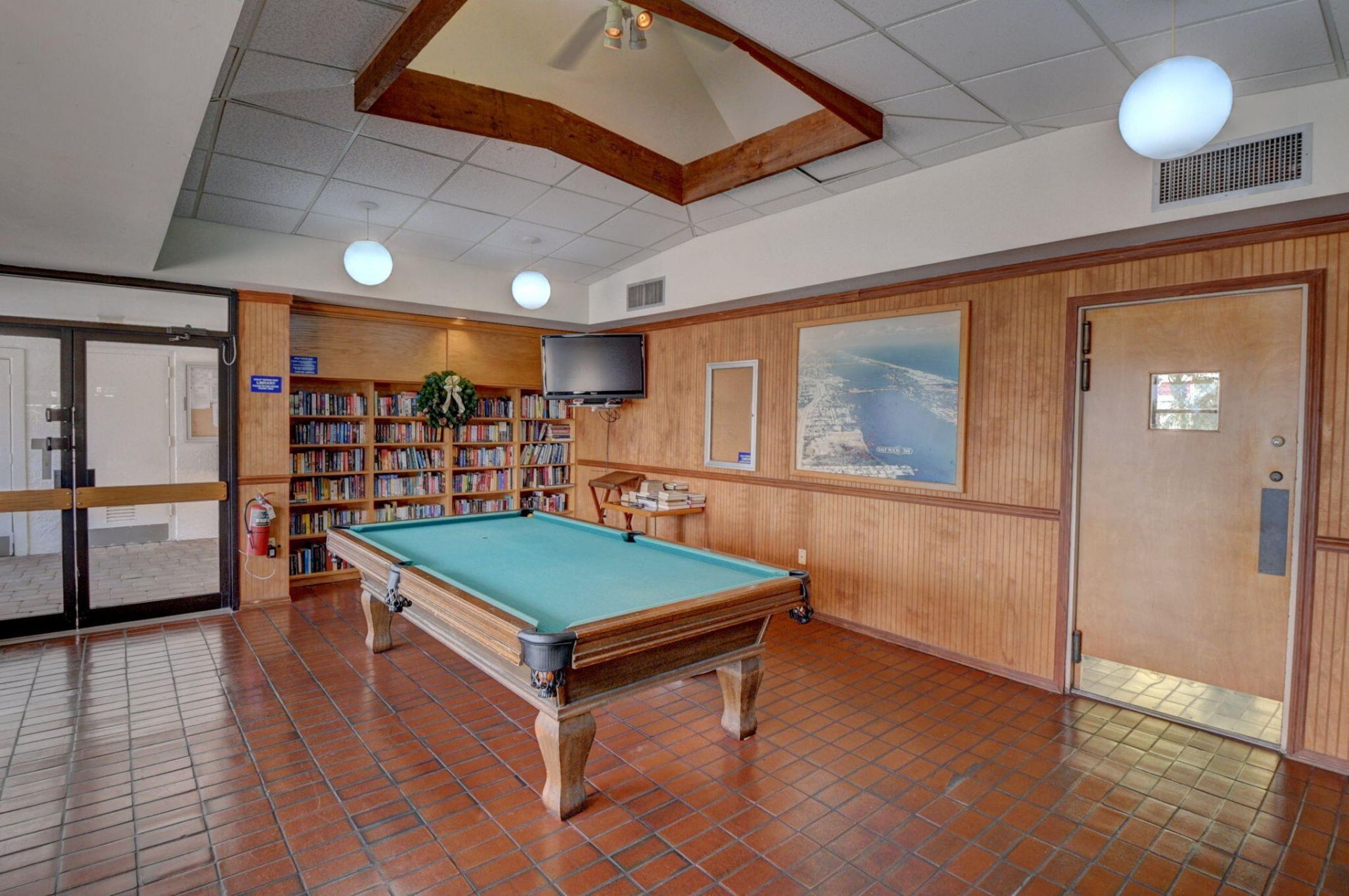 7030 Half Moon Circle, Unit 117, Hypoluxo, FL 33462 Photo