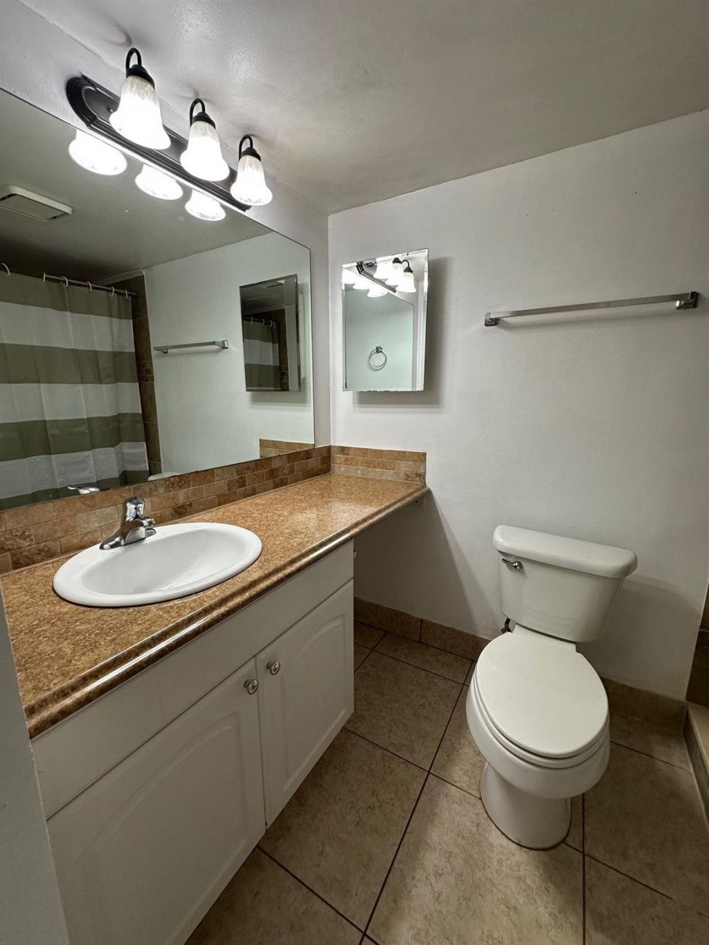 3100 N Pine Island Road, Unit 404, Sunrise, FL 33351 Photo