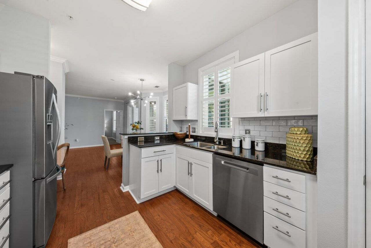 130 River Landing Drive Photo 15