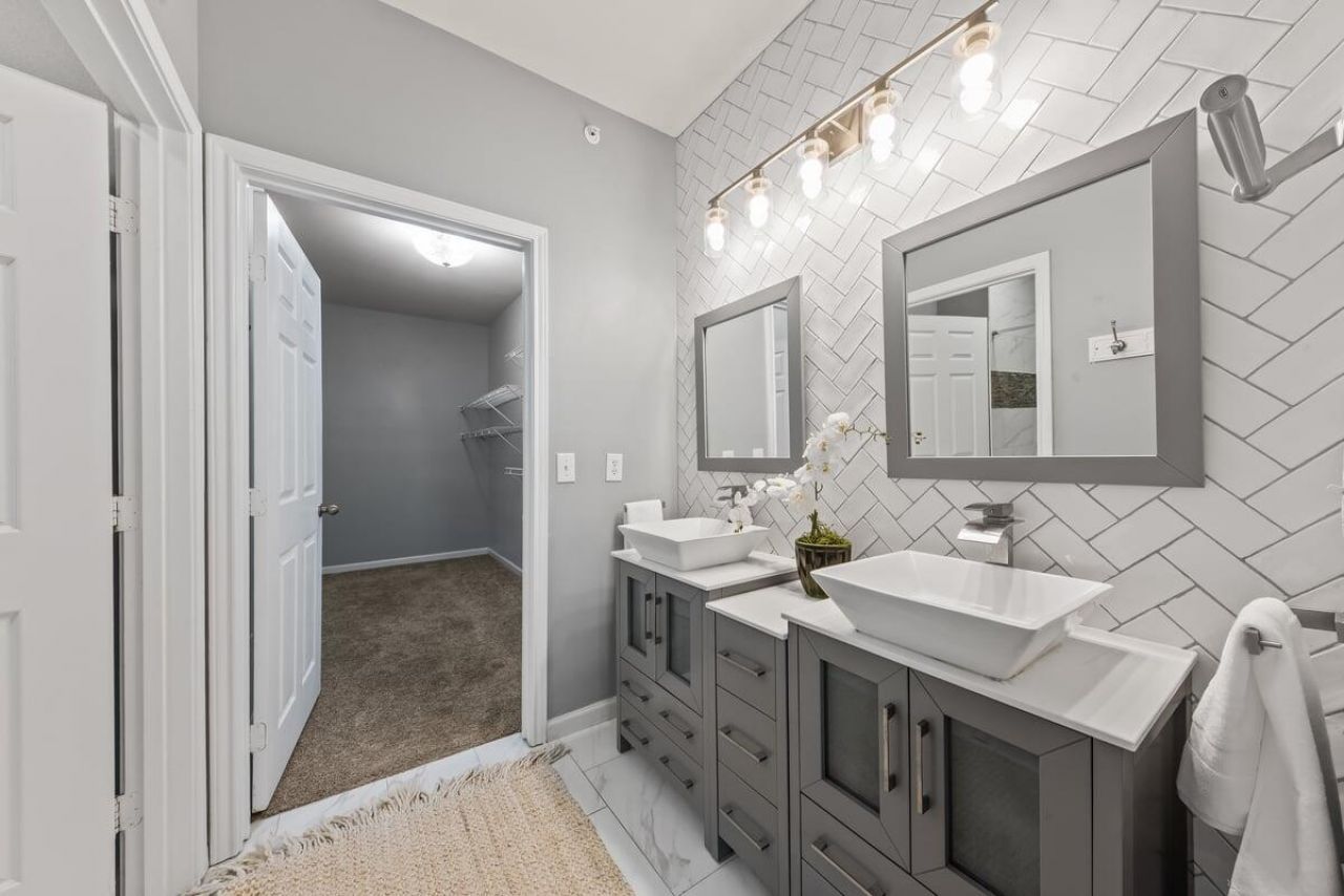 130 River Landing Drive Photo 16