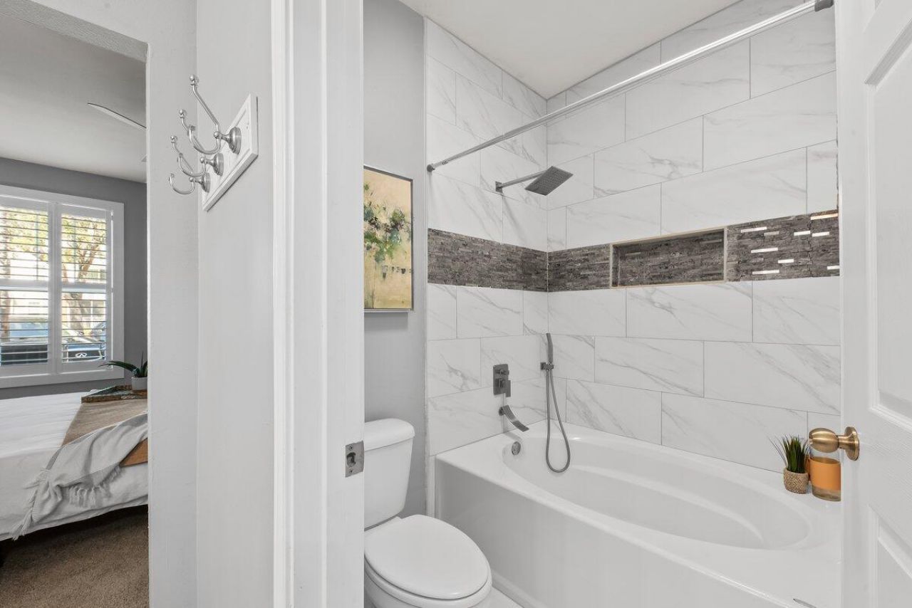 130 River Landing Drive Photo 22