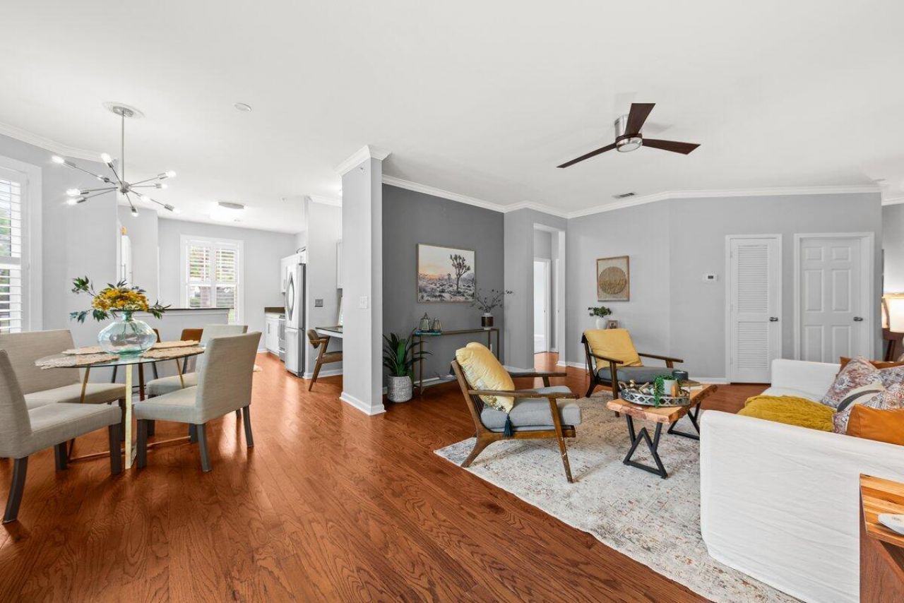 130 River Landing Drive Photo 4