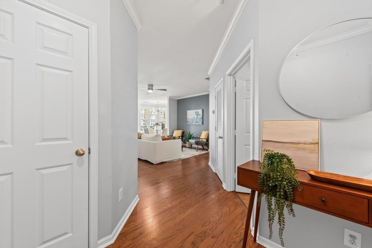 130 River Landing Drive Photo 4