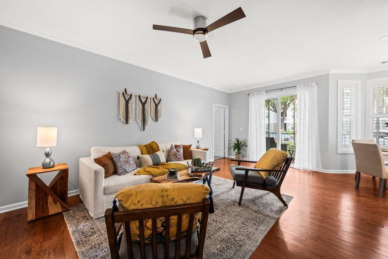 130 River Landing Drive Photo 6
