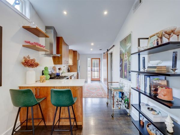 2306 Santa Maria ST, Austin, TX 78702