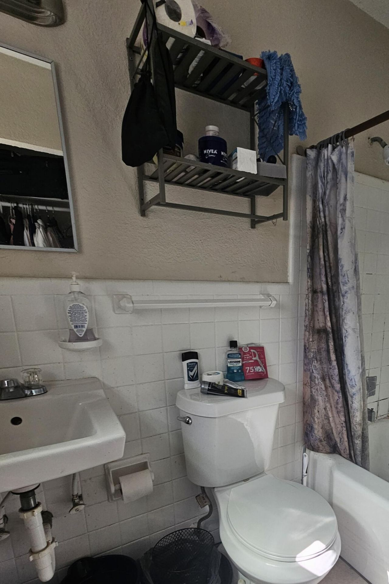 318 N Lakeside Court, West Palm Beach, FL 33407 Photo