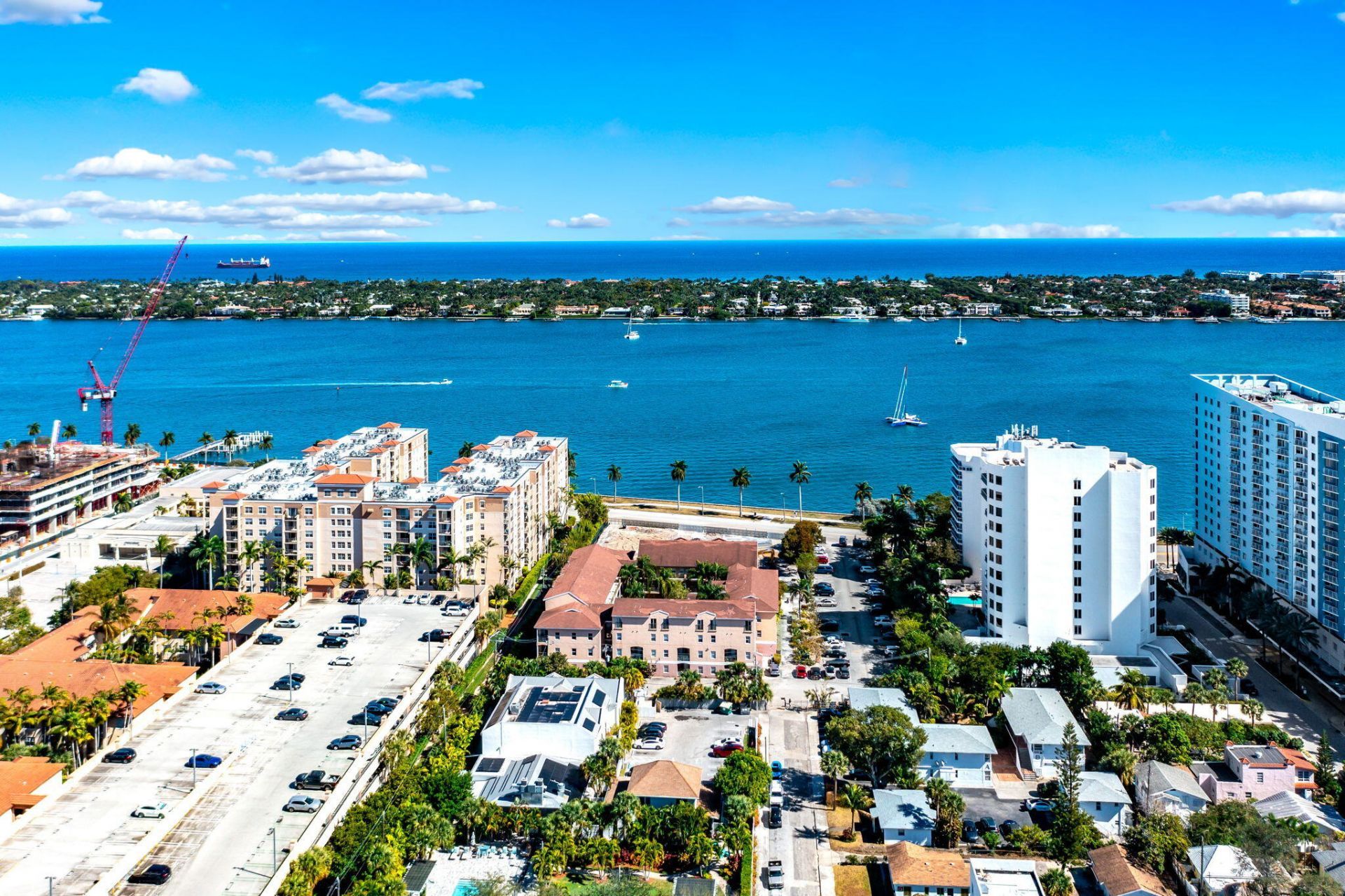 318 N Lakeside Court, West Palm Beach, FL 33407 Photo