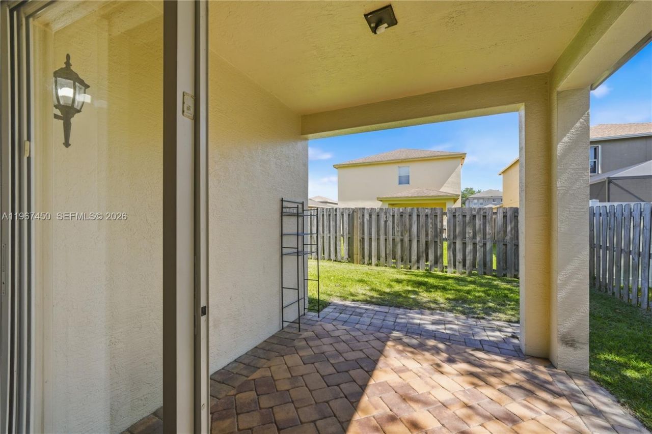 9406 Windrift Cir, Fort Pierce, FL 34945 Photo