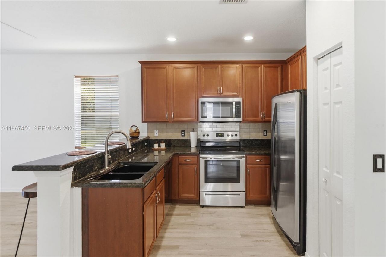 9406 Windrift Cir, Fort Pierce, FL 34945 Photo