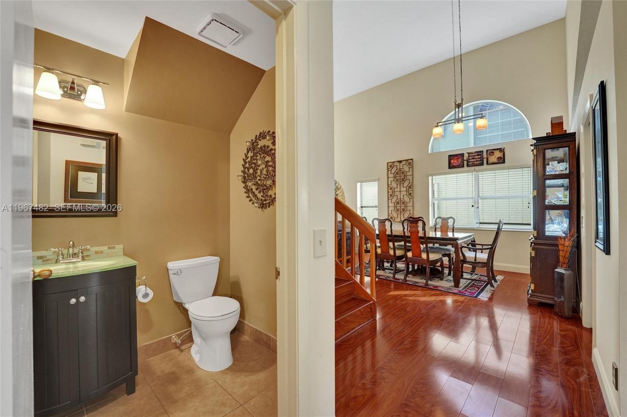 2932 Oak Park Cir, Davie, FL 33328 Photo