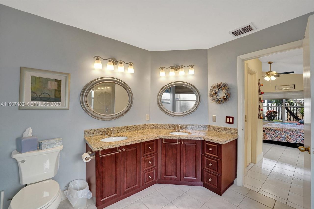 2932 Oak Park Cir, Davie, FL 33328 Photo