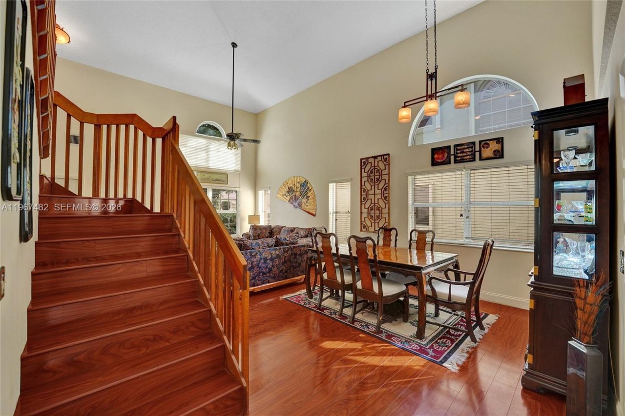 2932 Oak Park Cir, Davie, FL 33328 Photo