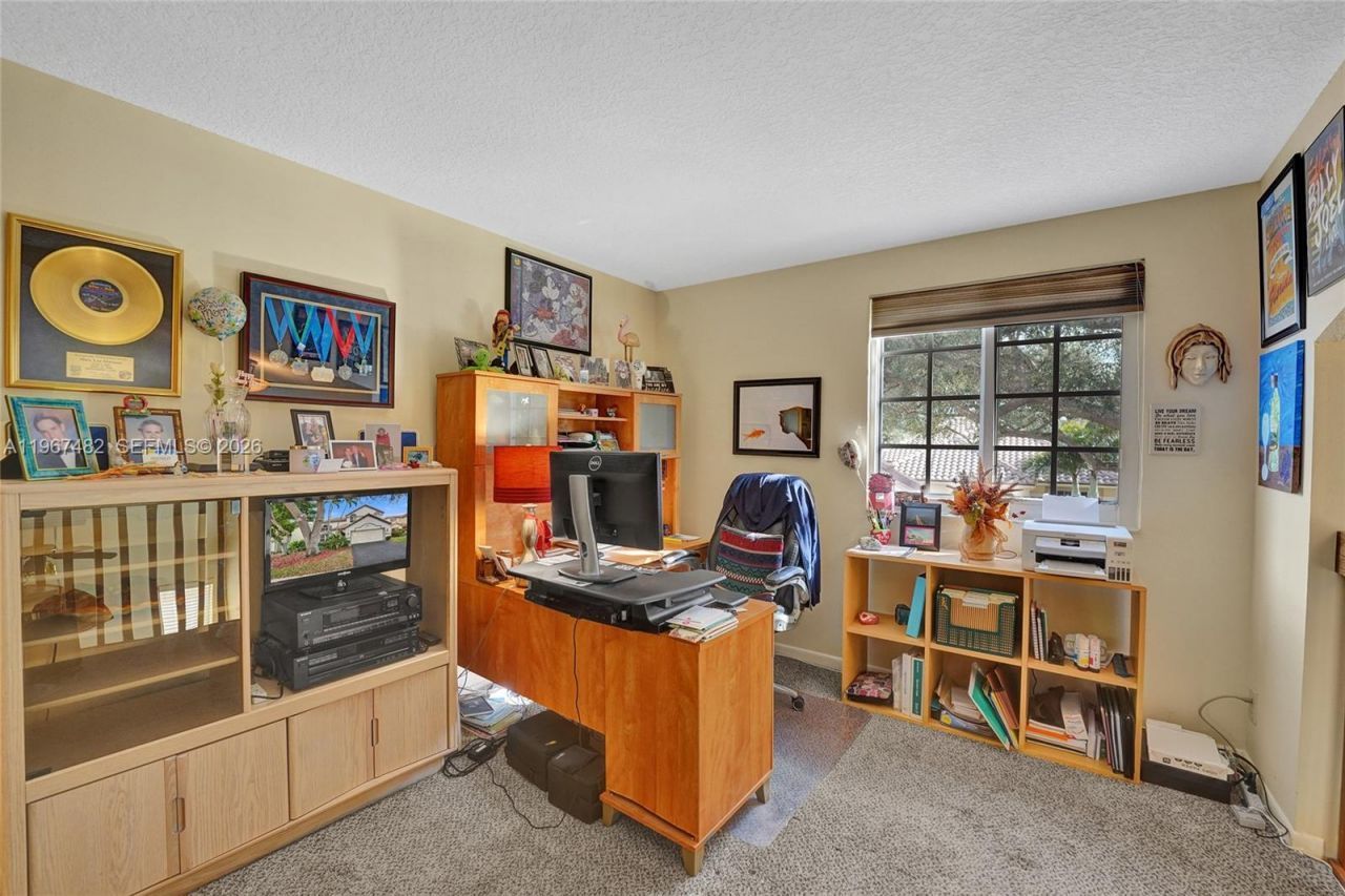 2932 Oak Park Cir, Davie, FL 33328 Photo