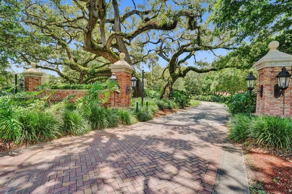 2932 Oak Park Cir, Davie, FL 33328 Photo