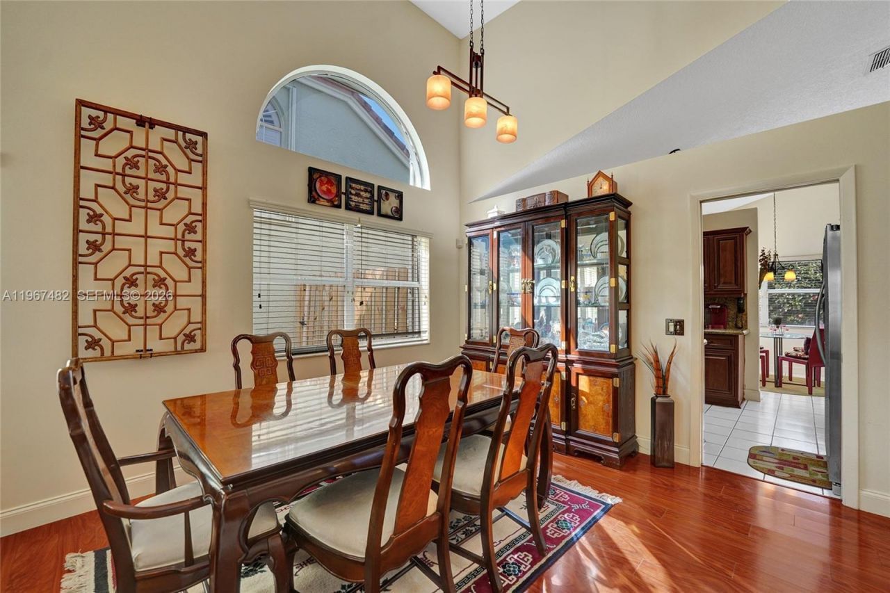 2932 Oak Park Cir, Davie, FL 33328 Photo