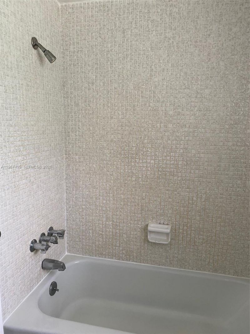 700 Layne Blvd , Unit 116, Hallandale Beach, FL 33009 Photo